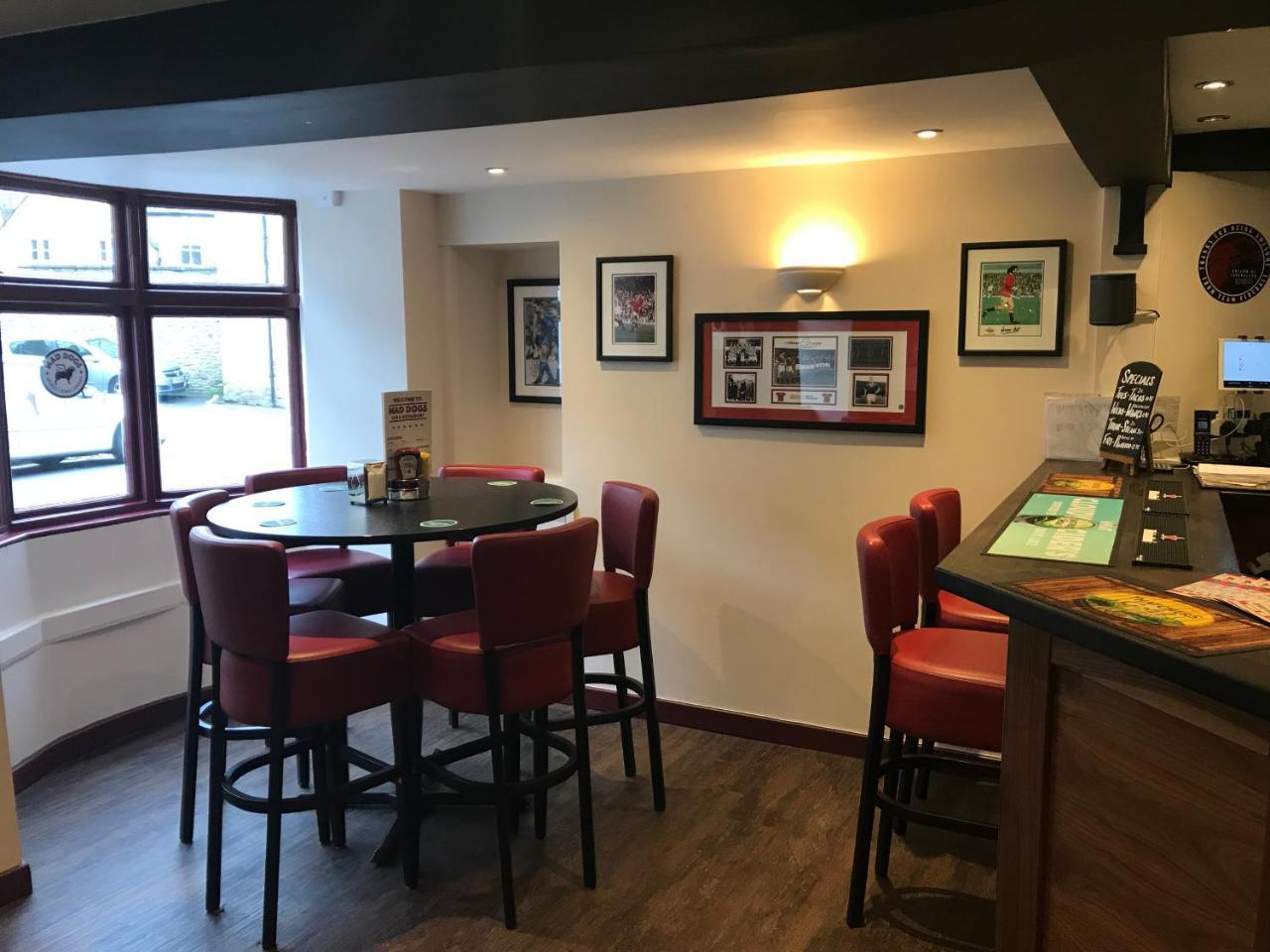 The Britannia Inn Sherborne  Εξωτερικό φωτογραφία